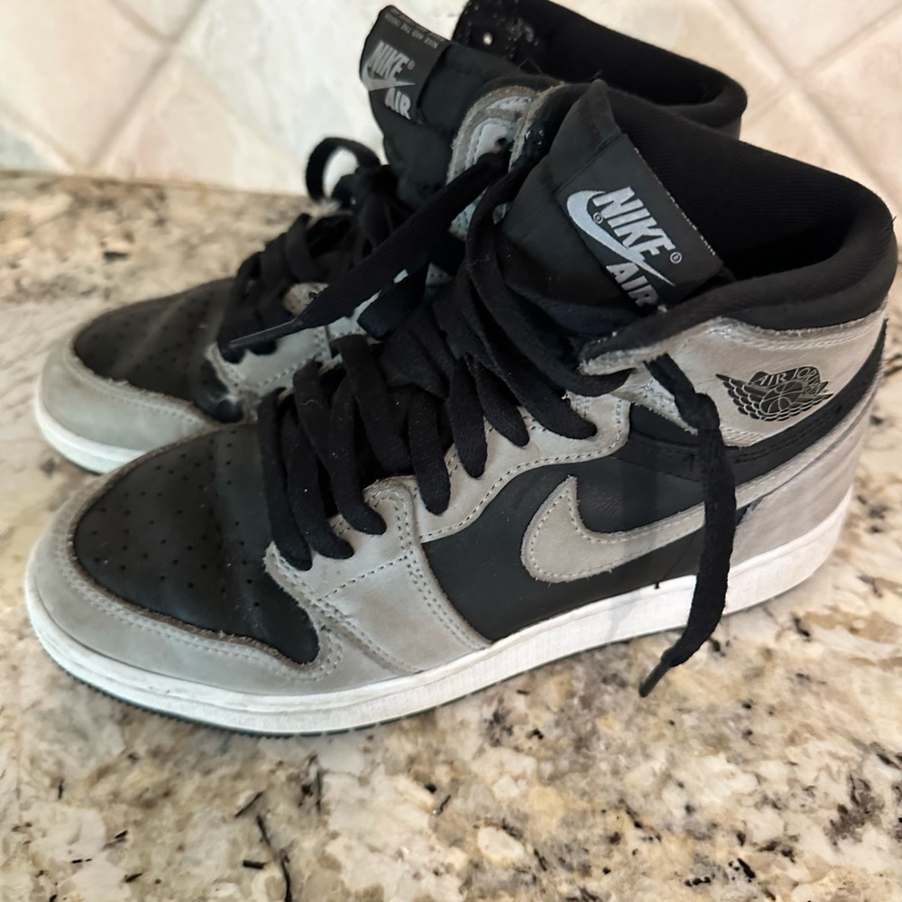 our favorite Jordans. hard to part with. size 5y in good condition